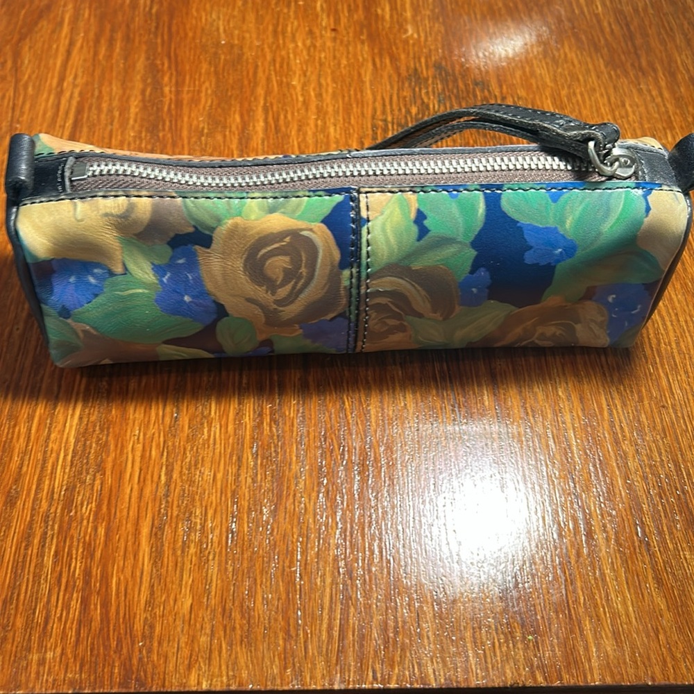 Patricia Nash Leather Blue Sky Rose Barrel Zip Cosmetic Bag - Picture 3 of 12
